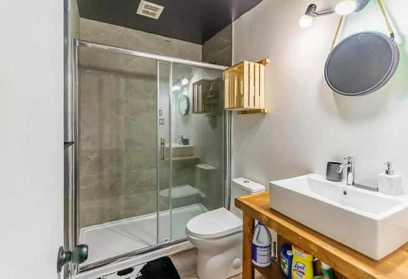 Aamiaismajoitus (B&B) The International House Hostel