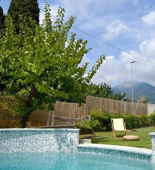 Ca  Di Camineve B&b