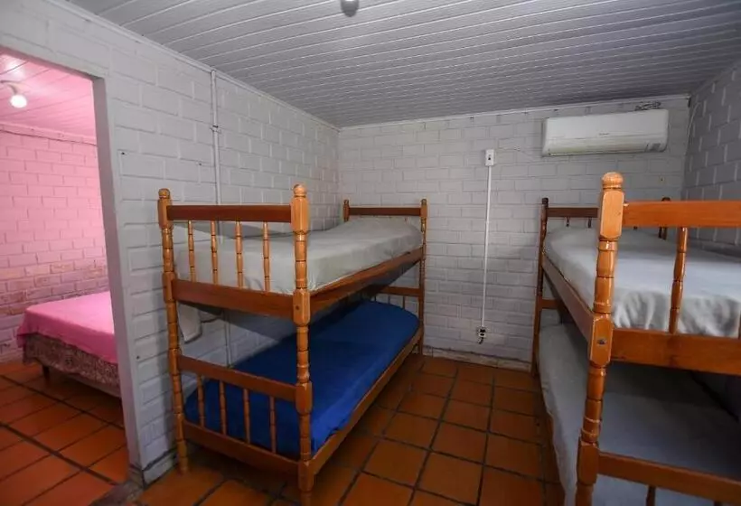Retkeilymaja Pousada Vila Da Ferrugem