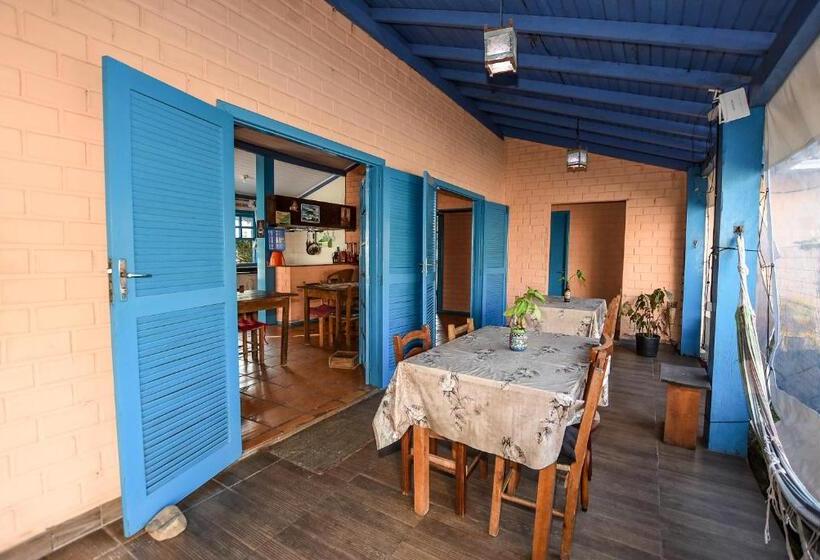 ユースホステル Pousada Vila Da Ferrugem