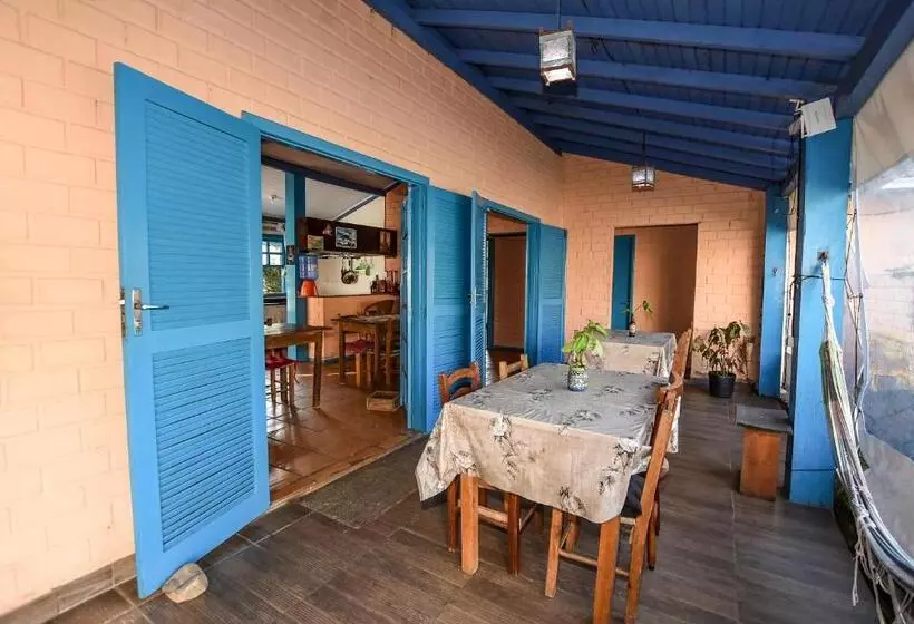 Retkeilymaja Pousada Vila Da Ferrugem
