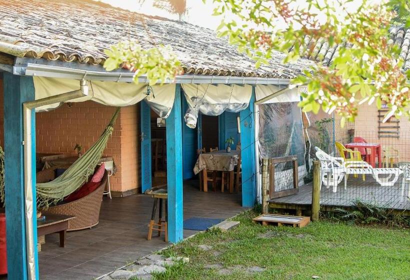 ユースホステル Pousada Vila Da Ferrugem