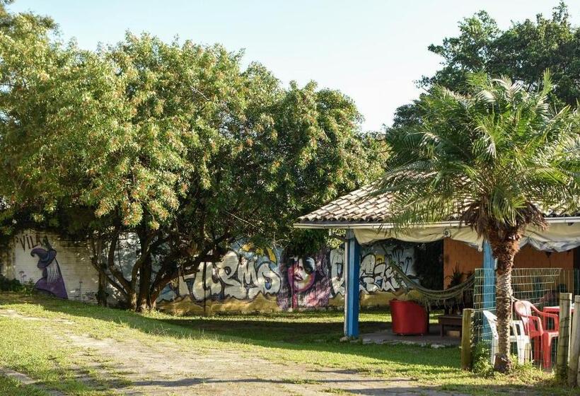 ユースホステル Pousada Vila Da Ferrugem