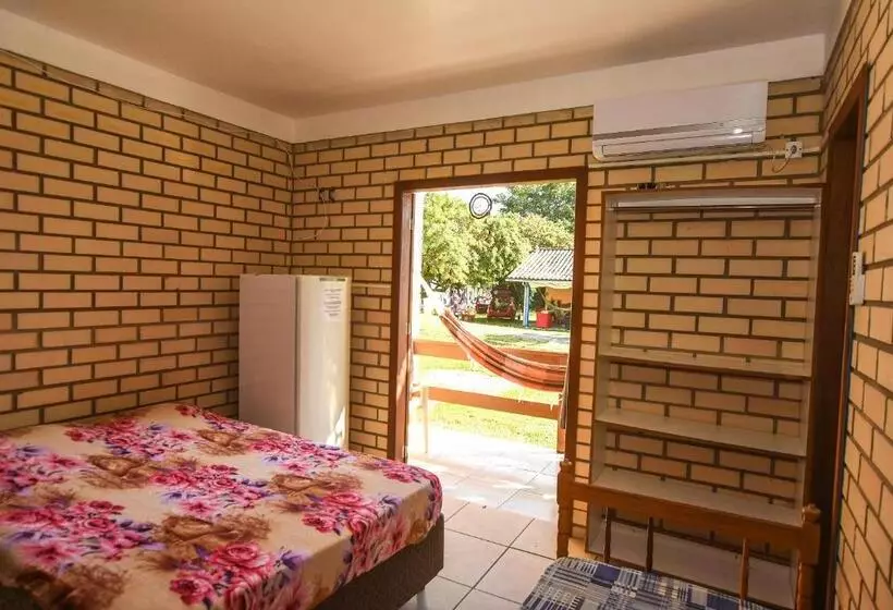 Retkeilymaja Pousada Vila Da Ferrugem