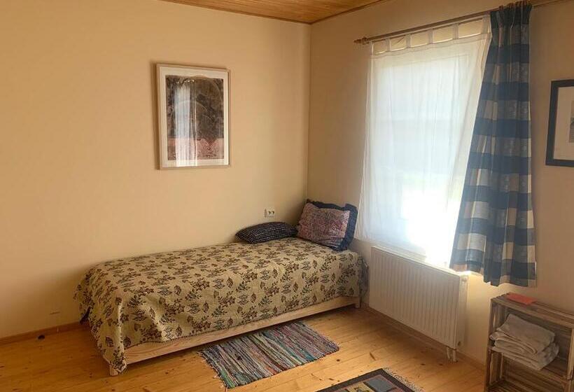 پانسیون Artless #2