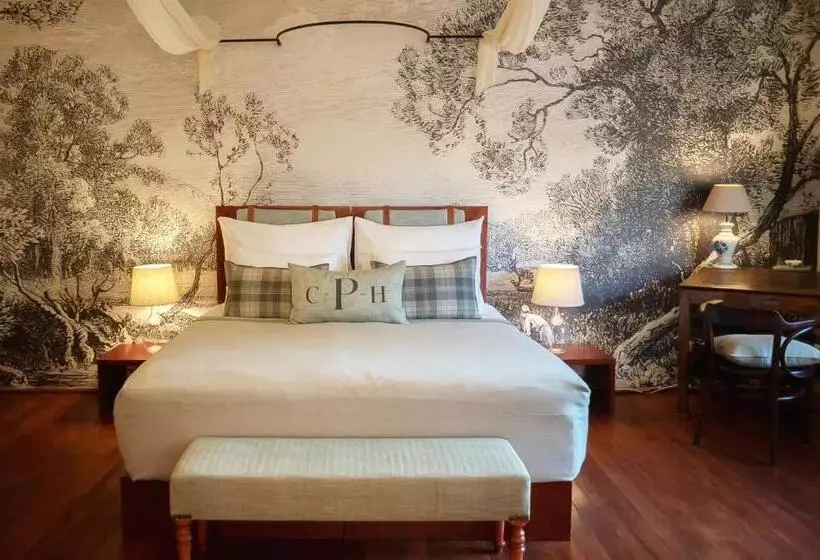 Lomakeskus Péchy Castle