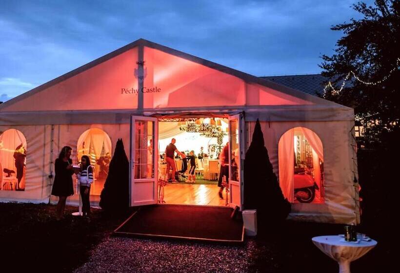 リゾートホテル Péchy Castle