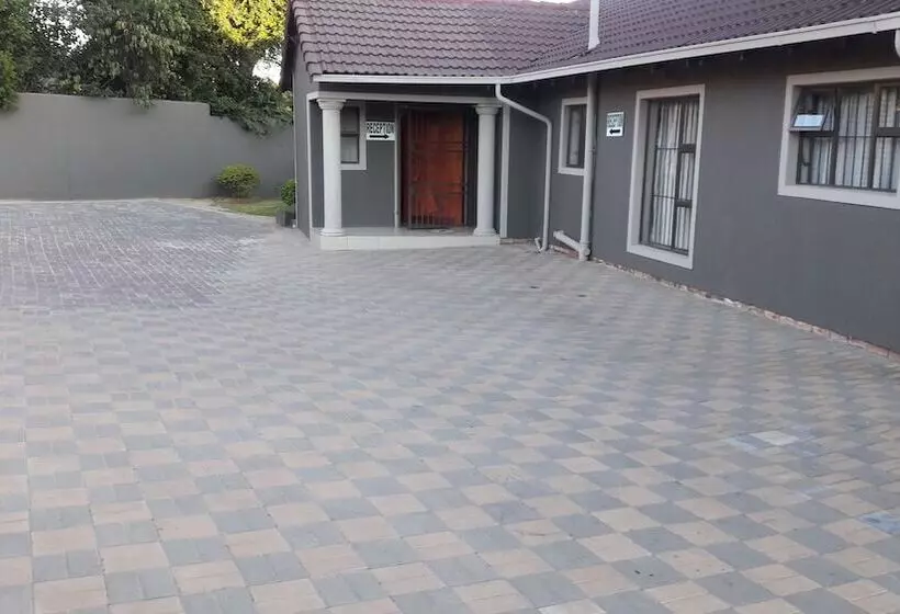 Alimop Bed And Breakfast