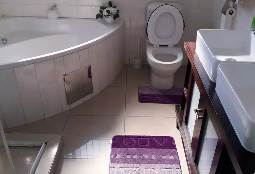 Alimop Bed And Breakfast