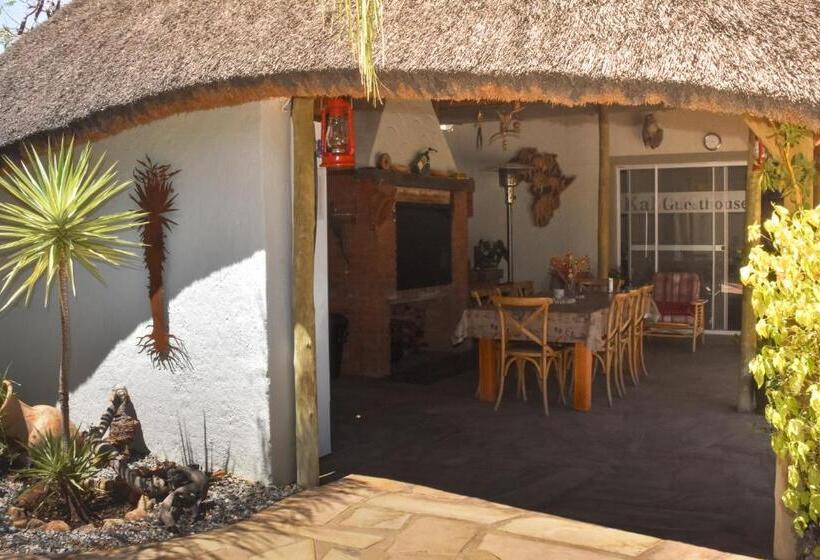 تختخواب و صبحانه Kamaku Guesthouse Cc