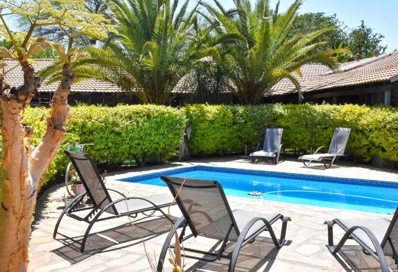 تختخواب و صبحانه Kamaku Guesthouse Cc