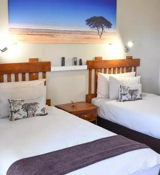 تختخواب و صبحانه Kamaku Guesthouse Cc