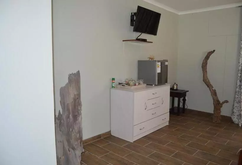 تختخواب و صبحانه Kamaku Guesthouse Cc