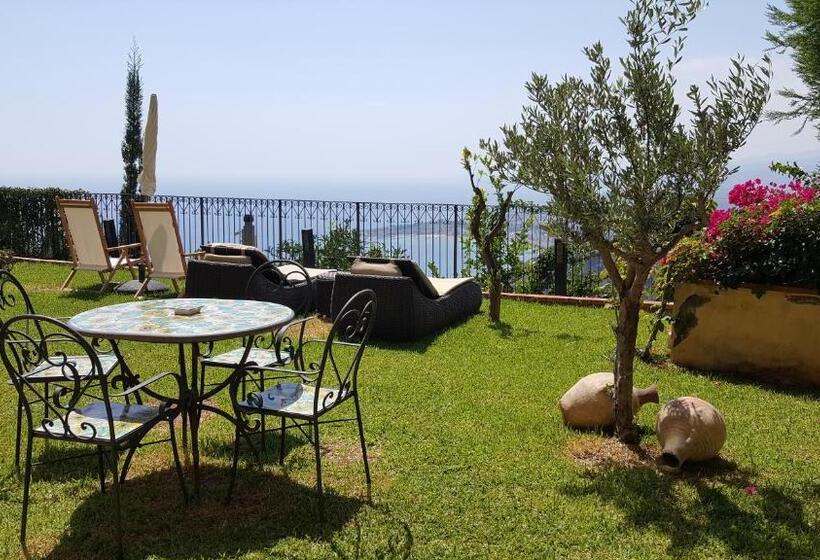 مبيت وإفطار Villa Le Terrazze Charming Rooms