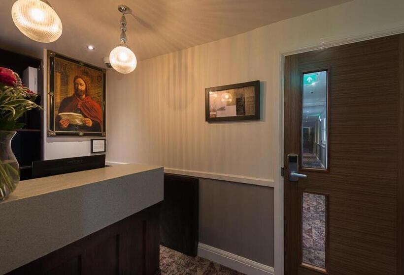 בית מלון כפרי Admiral Of The Humber Wetherspoon