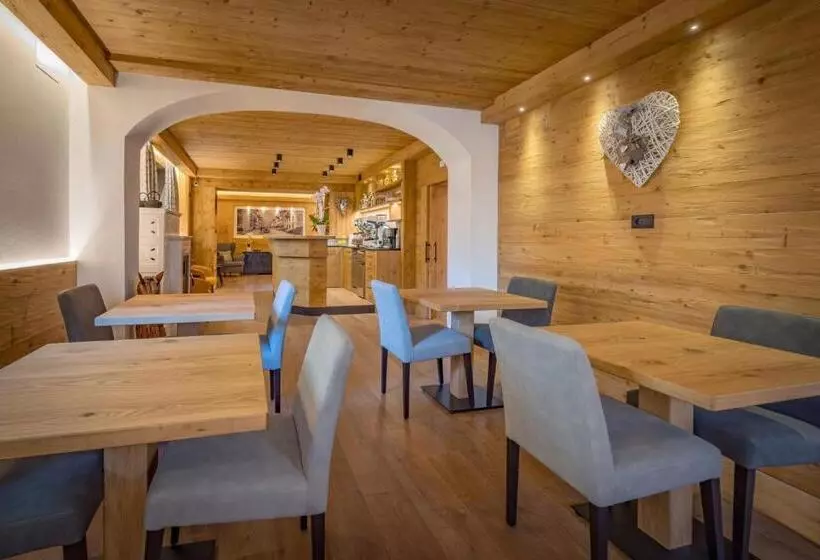 ホテル Albergo Cavallino