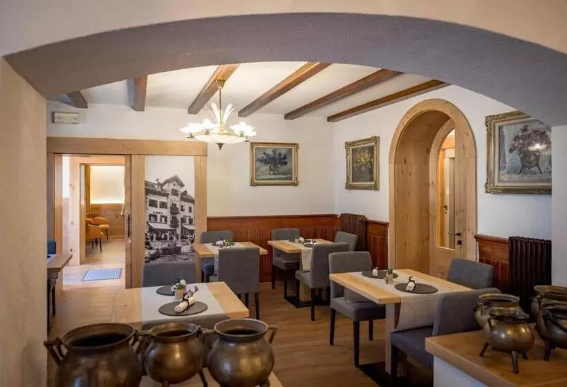 ホテル Albergo Cavallino