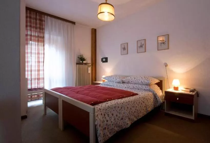 ホテル Albergo Cavallino