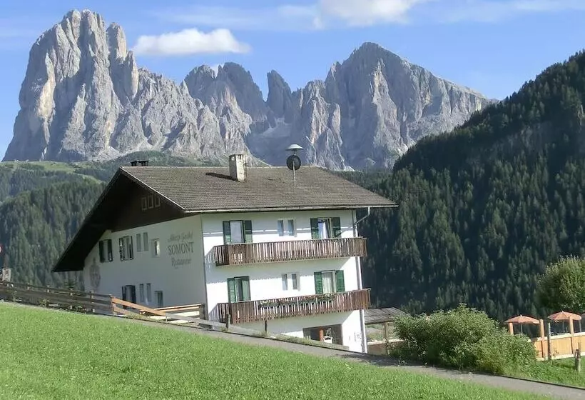 هتل Albergo Somont