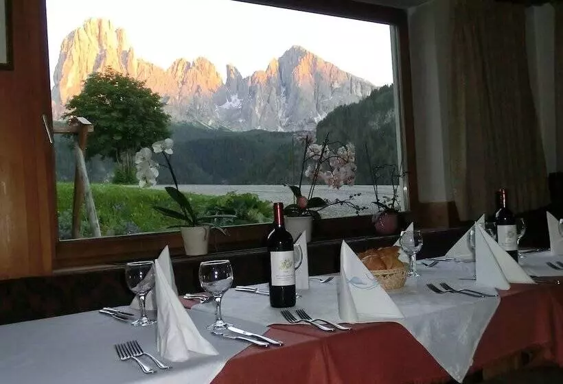 هتل Albergo Somont