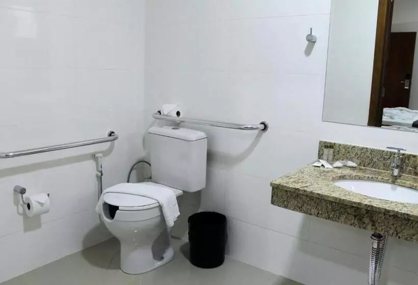 Avare Plaza Hotel Plus