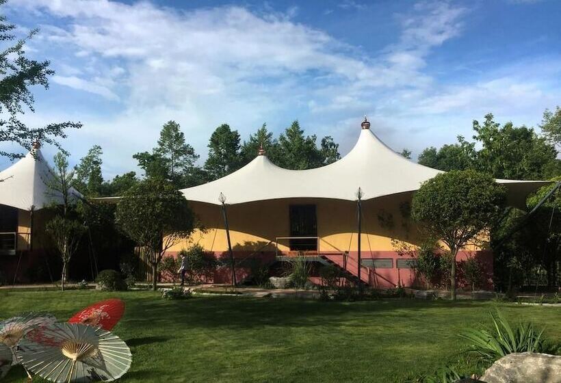 Muise Tented Camp Resort