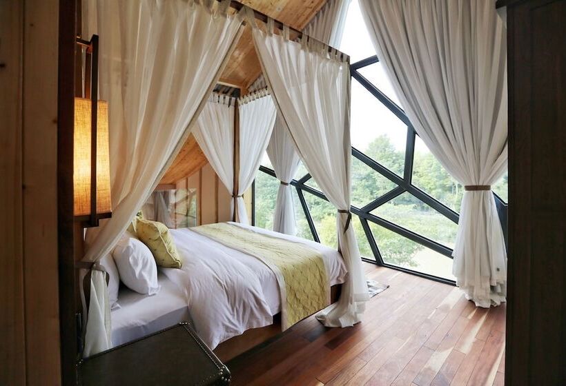 Muise Tented Camp Resort