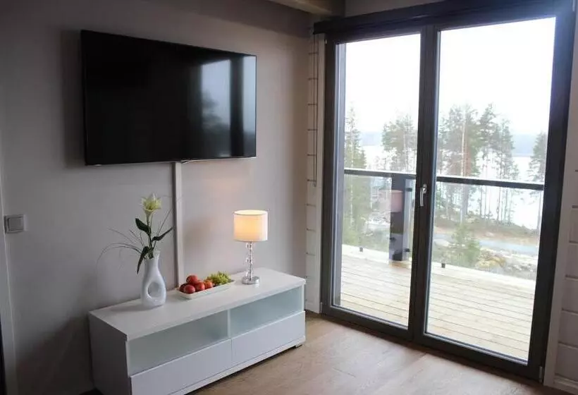 استراحتگاه Naava Chalets
