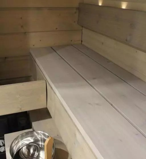 استراحتگاه Naava Chalets
