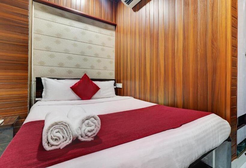 Отель Ab Residency