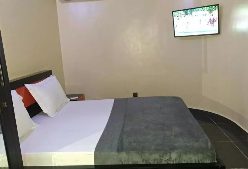 پانسیون Room In Guest Room   Royal Blue Guest House Bar Economy Double Bed
