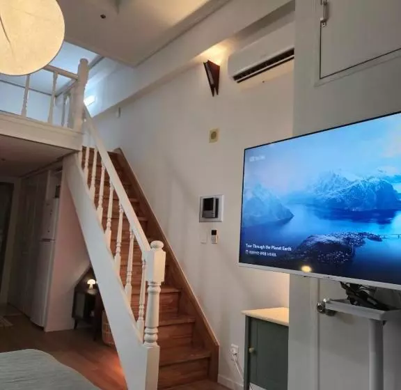 پانسیون Sunny House