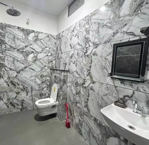 ペンション Shreeram Guest House !ujjain Near Mahakal Temple Fully! Aircondition Property With Parking!