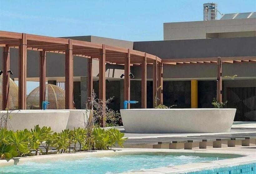 هتل Apec Mandala Mui Ne   Delux Room   2 Beds   4ppl