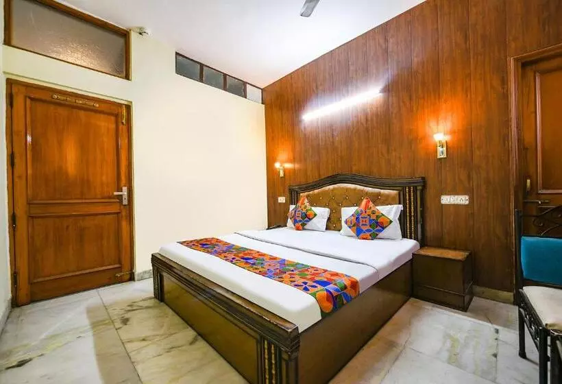 هتل Fabexpress Skylark