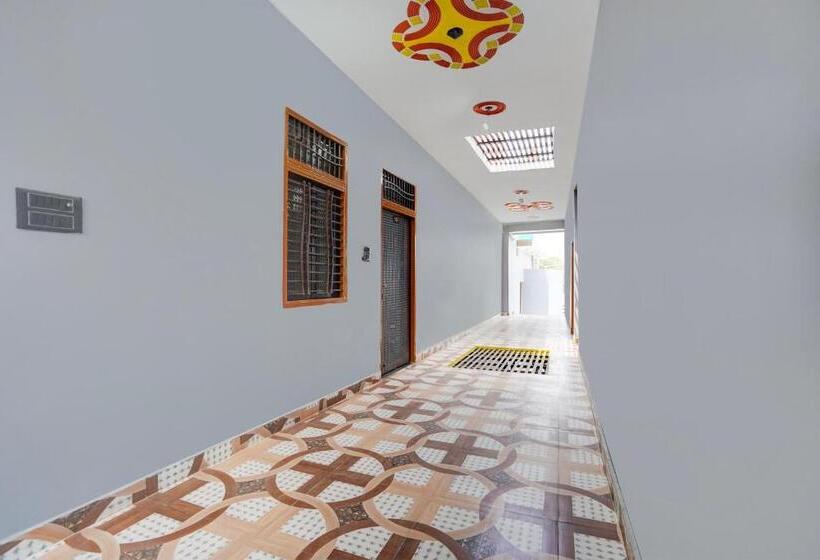 O J.k Hotel And Resturant