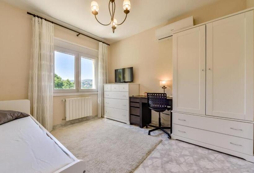 پانسیون Villa Fortuna Apartamentos у Estudios Para Vacaciones Con Piscina Común, Calpe