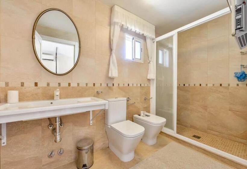 پانسیون Villa Fortuna Apartamentos у Estudios Para Vacaciones Con Piscina Común, Calpe