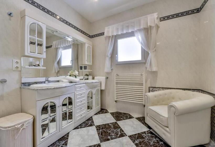 پانسیون Villa Fortuna Apartamentos у Estudios Para Vacaciones Con Piscina Común, Calpe