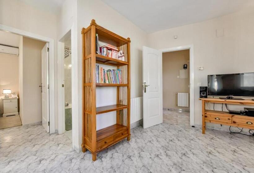 پانسیون Villa Fortuna Apartamentos у Estudios Para Vacaciones Con Piscina Común, Calpe