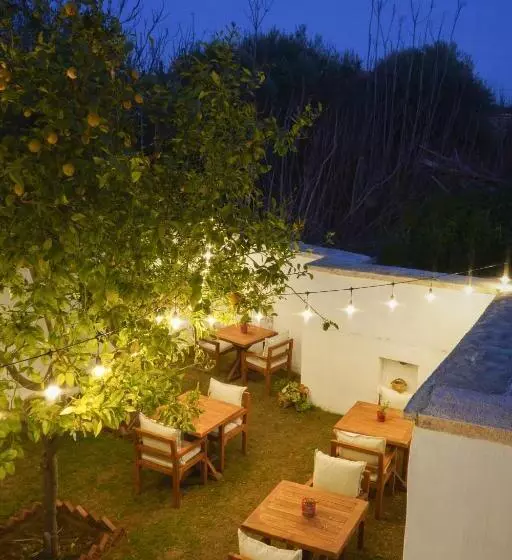 Hotelli Ni̇yama Mari̇na Butik