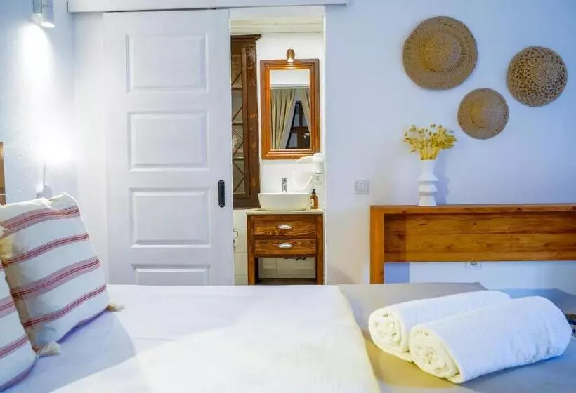 Hotelli Ni̇yama Mari̇na Butik