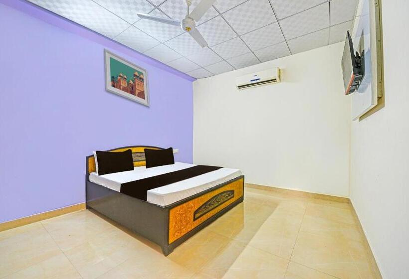 Oyo Hotel Dazzle Inn Prime