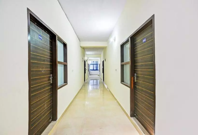 Oyo Hotel Dazzle Inn Prime