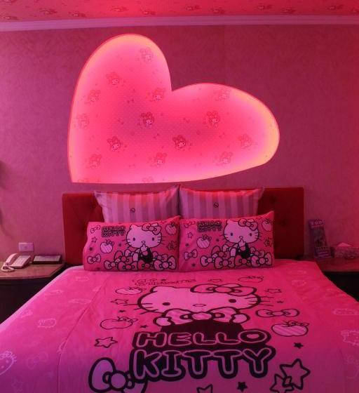 Full Moon Boutique Motel