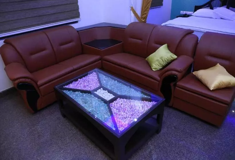Hotelli Ashoka Residency Chottanikkara