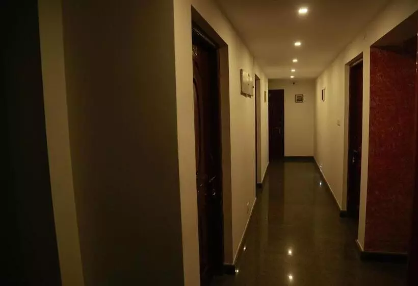 Hotelli Ashoka Residency Chottanikkara