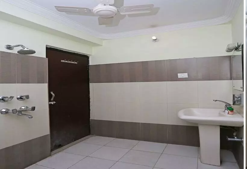 Hotelli Oyo Rooms Near Ranipur More