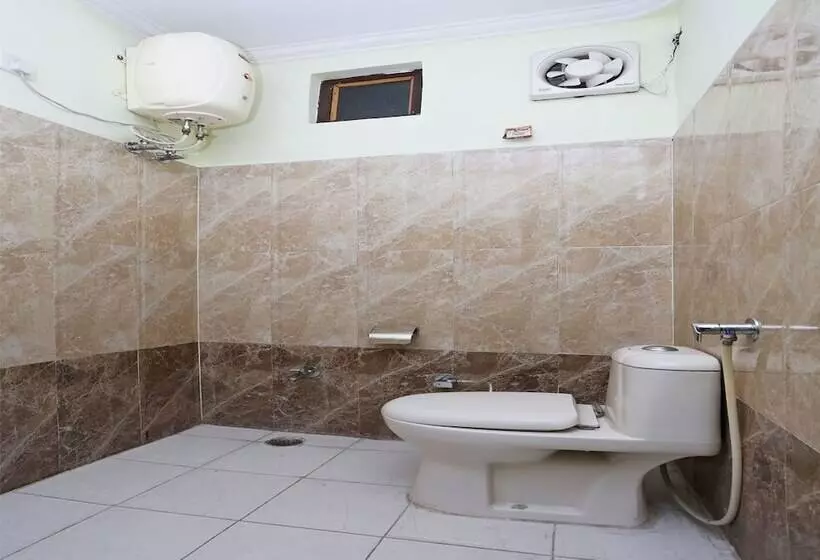 Hotelli Oyo Rooms Near Ranipur More
