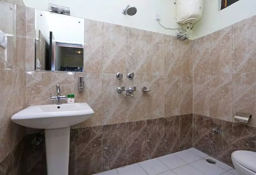 Hotelli Oyo Rooms Near Ranipur More